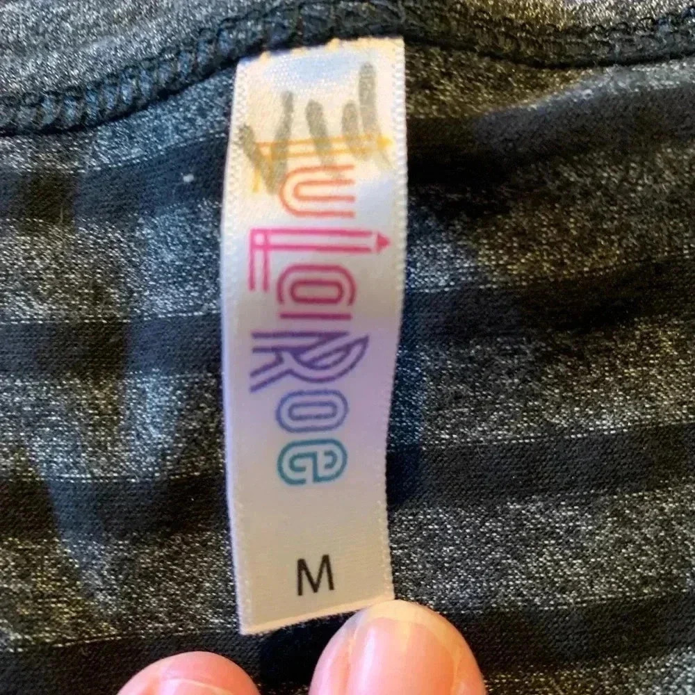 NWT Lularoe Womenβs Top Size Medium - Picture 12 of 14